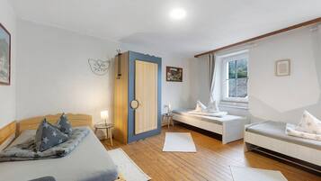 10 Schlafzimmer, kostenloses WLAN, Bettwäsche