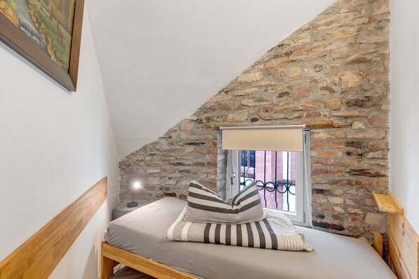 10 chambres, Wi-Fi gratuit, draps fournis