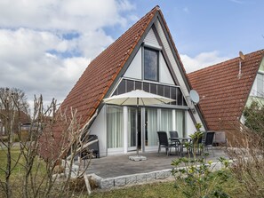 Exterior - Holiday Home 'Wikinger 74' with Private Terrace, Private Garden and Wi-Fi (Immenstaad am Bodensee)