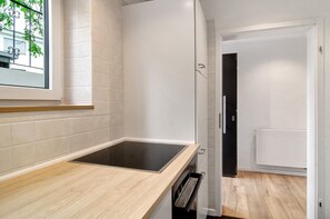 Fridge, microwave, oven, stovetop - Holiday Apartment 'With Garden View' (Uhldingen-Mühlhofen)