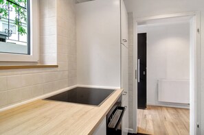 Frigorífic, microones, forn i placa de cuina