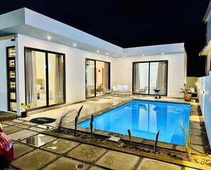 Pool - Charming 3-bedroom villa in beautiful Cap Malheureux very close to the beach.  (Cap Malheureux)
