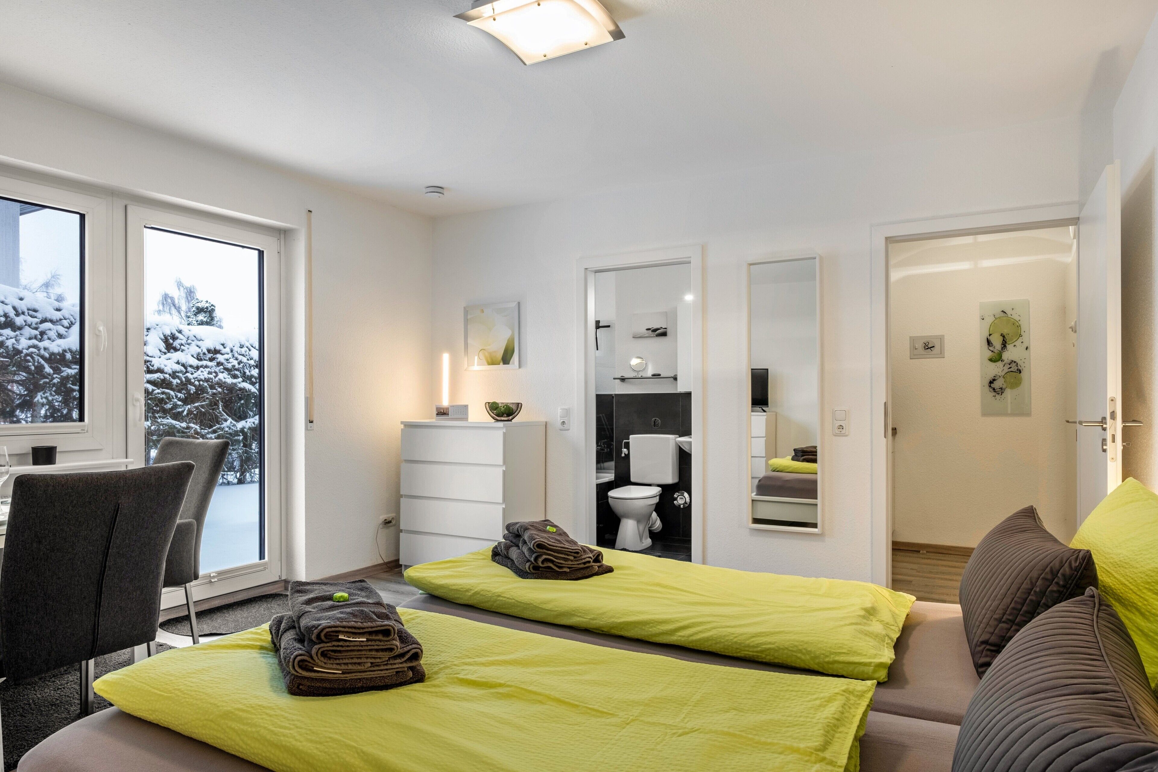 Iron/ironing board, free WiFi, bed sheets, wheelchair access