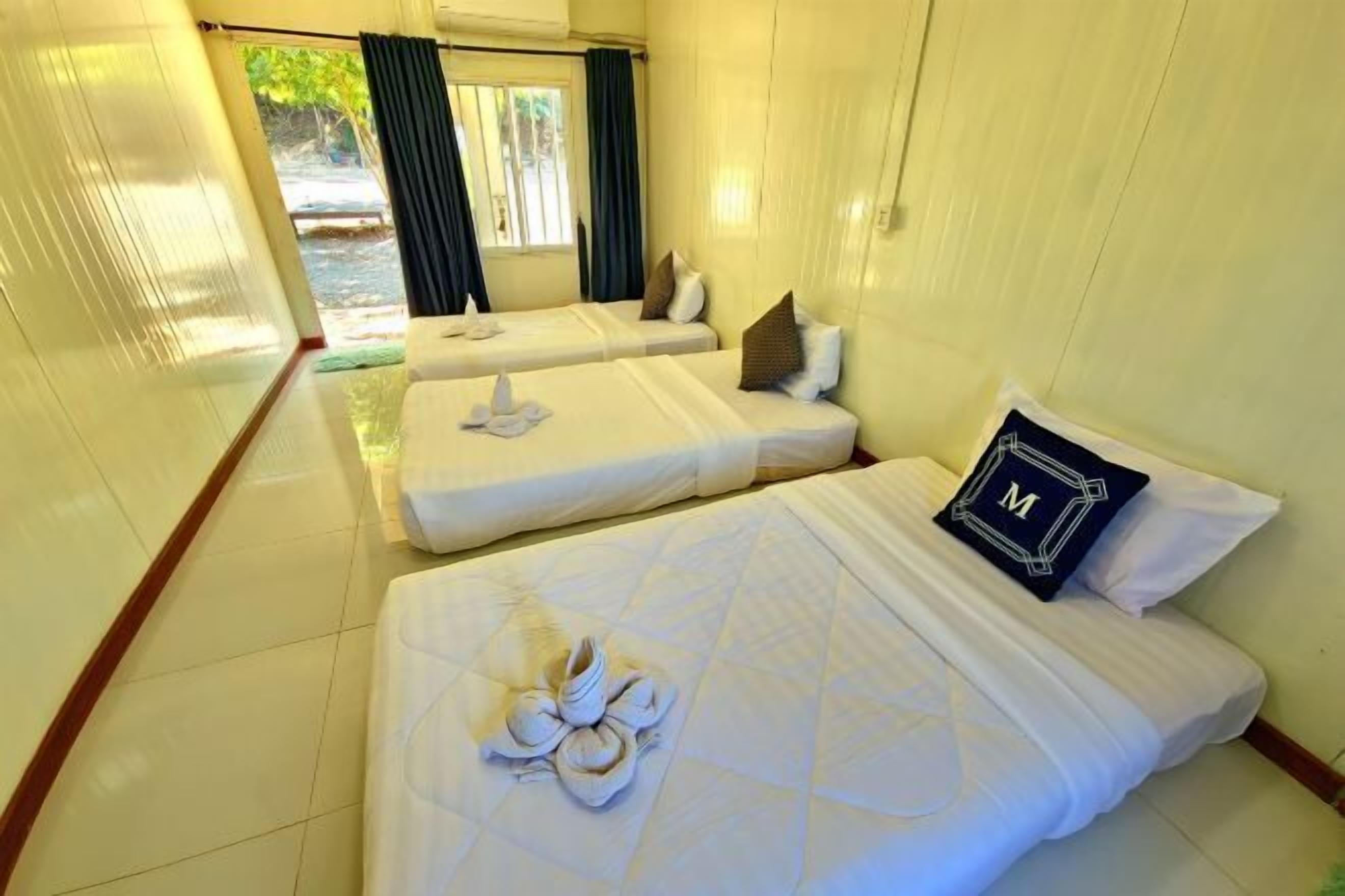 Lydisolert og sengetøy