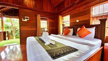 Bungalow, Balcony, Garden View