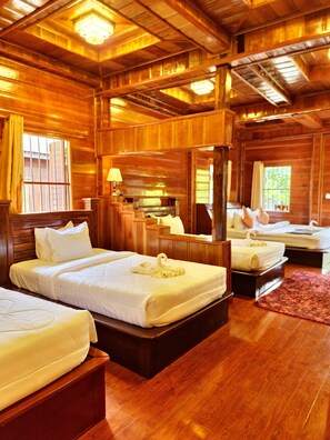 Family Bungalow, Balcony, Garden View | Soundproofing, bed sheets