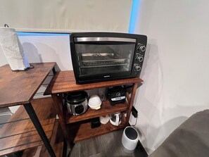 Unclassified image, 4 of 35, button