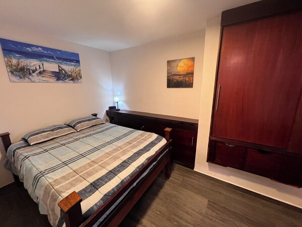 Unclassified image, 1 of 35, button