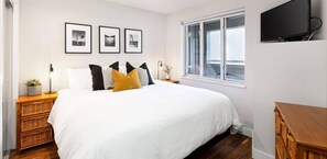 1 habitación, tabla de planchar con plancha y wifi