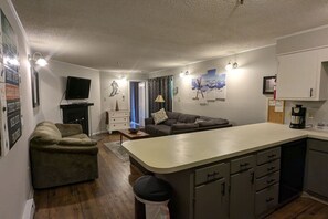 Interior - E204 Winterplace Condo (Ghent)