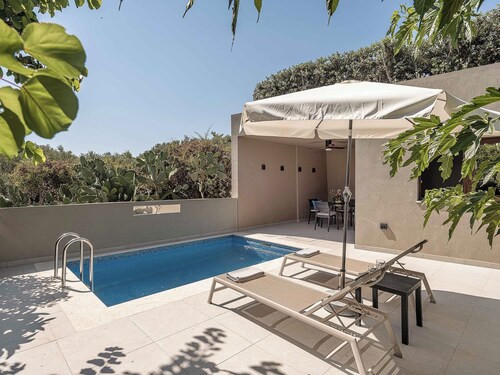 Villa Anthos | Luxury 1-Bedroom Villa with Heated* Pool!
