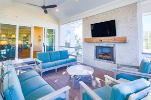 Unclassified image, 5 of 50, button