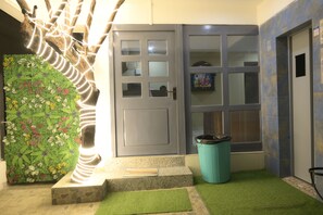 Reception - Hotel Pohor Regency Near Kamakhya Foot Bridge (Guwahati)