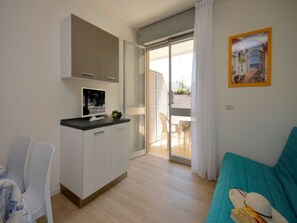 TV - Gorgeous family house in a quiet area (Bibione)