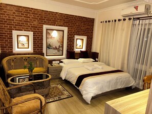 1 habitación, tabla de planchar con plancha, wifi y ropa de cama