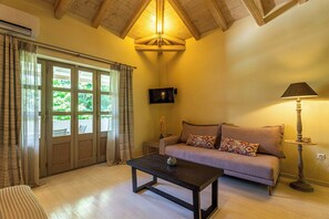 Studio | In-room safe, free WiFi