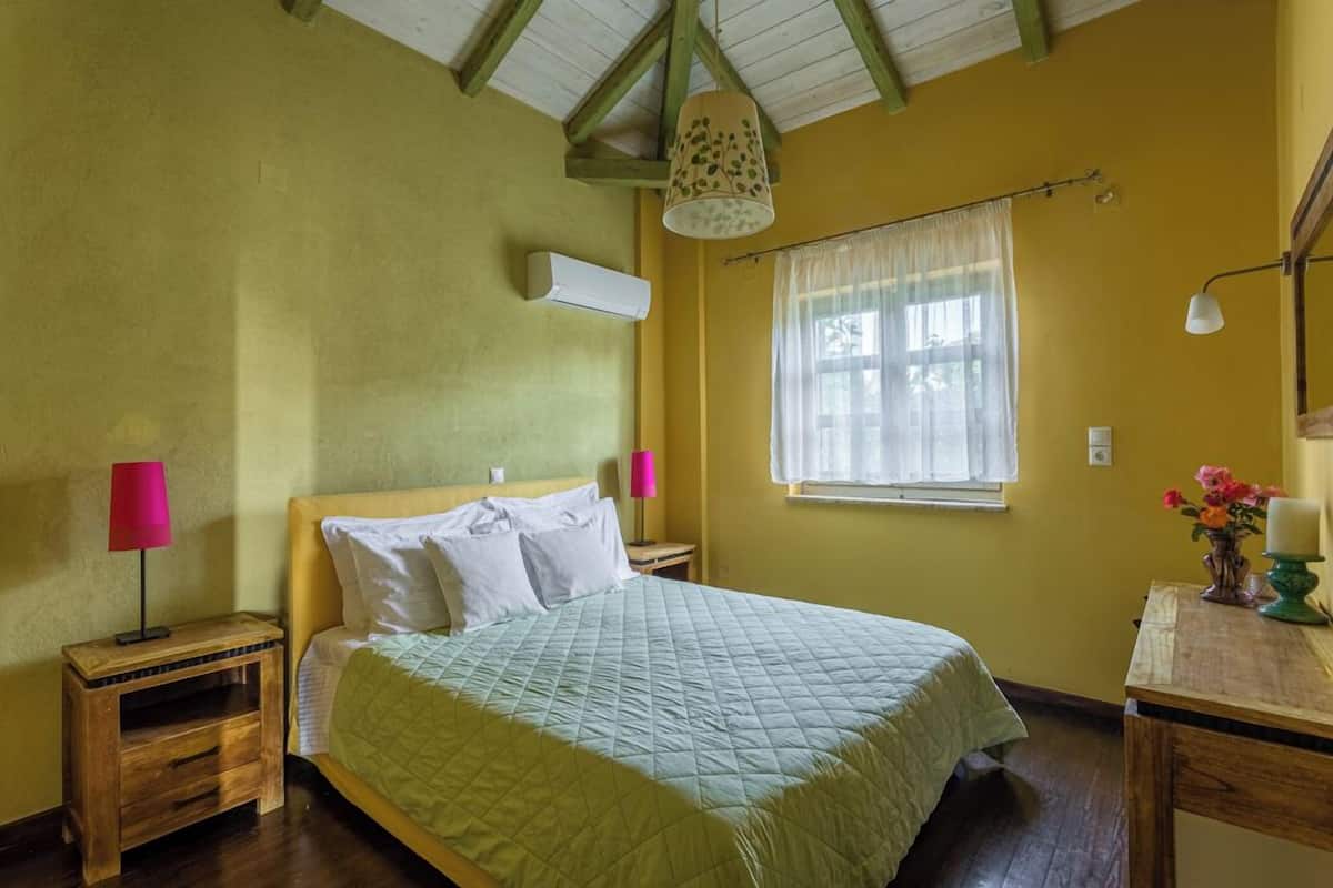 Family Apartment | 1 bedroom, in-room safe, free WiFi