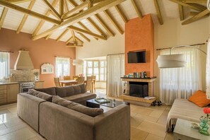 Maison Familiale | Coin séjour