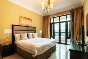 2 bedrooms, iron/ironing board, WiFi