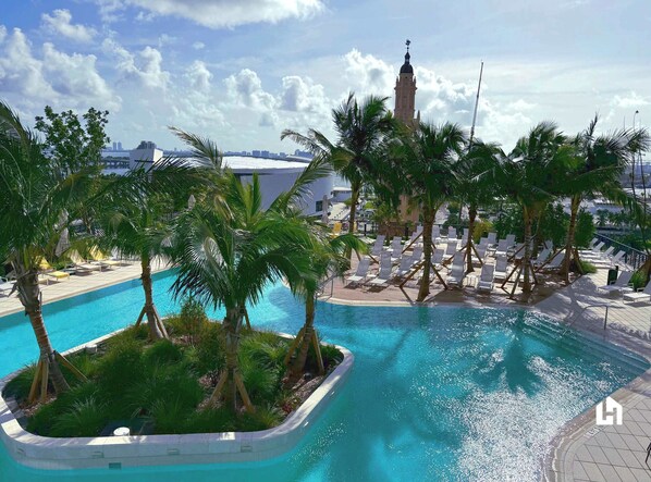 Udendørs pool