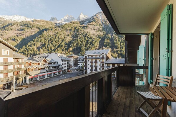 Property grounds - Beckett - Family cocoon | Central | Balcony View | 200m GareR (Chamonix-Mont-Blanc)