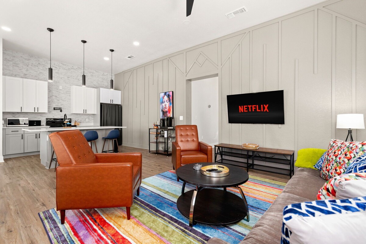 Stylish Home Nr DT, Alamo, River Walk | Games WiFi