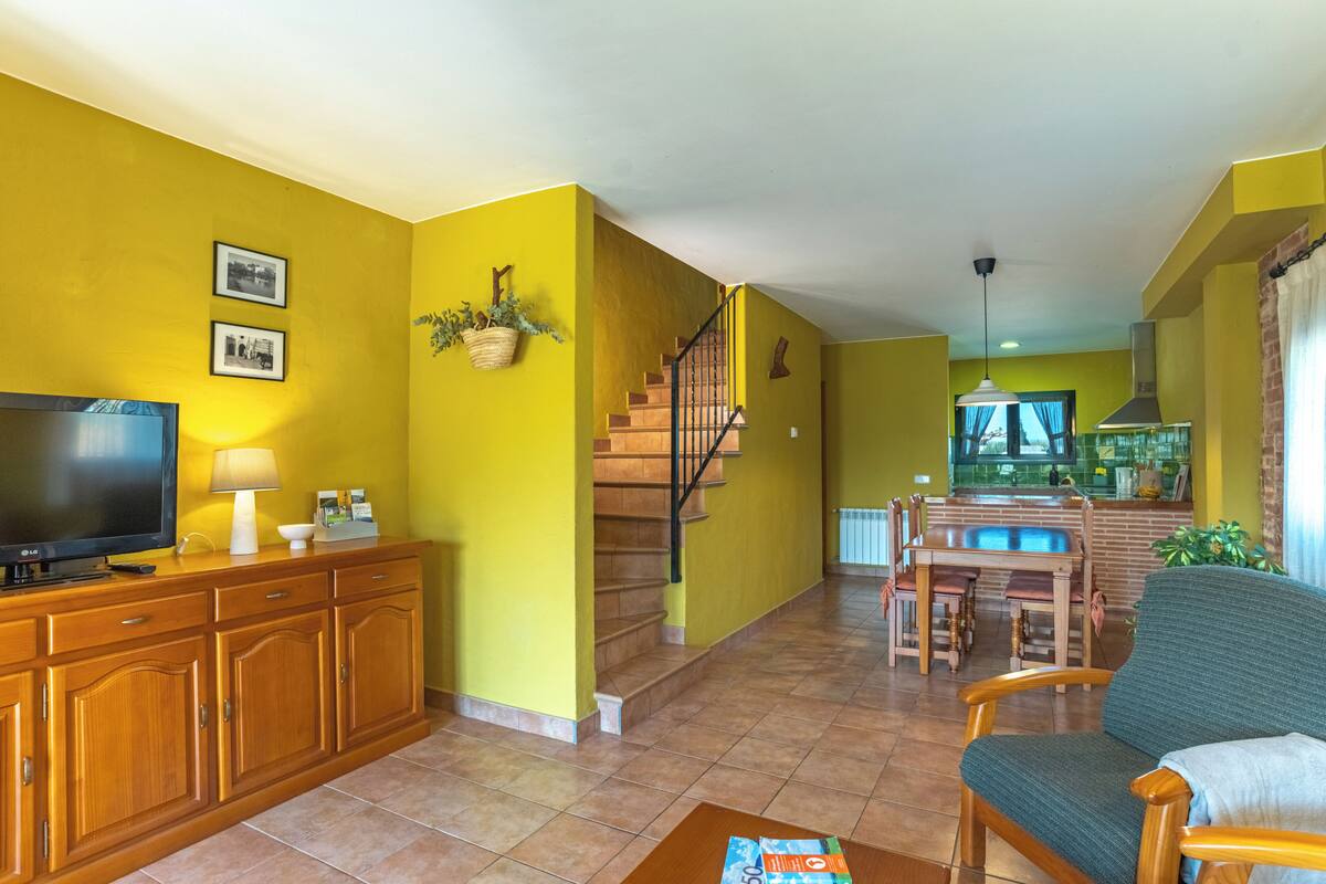 Superior Apartment, 2 Bedrooms, Kitchen, Poolside | Living area | 32-inch flat-screen TV with cable channels