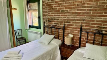 Comfort Διαμέρισμα, 2 Υπνοδωμάτια, Κουζίνα, Θέα στον Κήπο | 2 υπνοδωμάτια, χώρος εργασίας για λάπτοπ, κουρτίνες συσκότισης