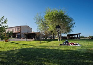 Exterior - Can Pujol Turisme Rural (Serra de Daró)