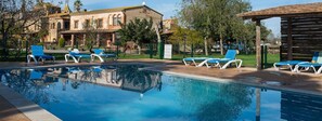 Seasonal outdoor pool - Can Pujol Turisme Rural (Serra de Daró)