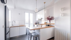 Fridge, microwave, dishwasher, toaster - Cotton White, by Veeve (Paris)