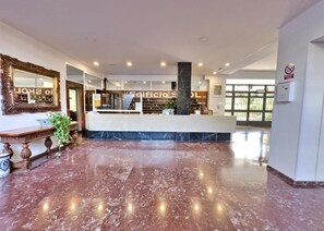 Lobby - Skol 304 A - Modern 2 bedroom Duplex. Marbella Center. First Line beach. (Marbella)