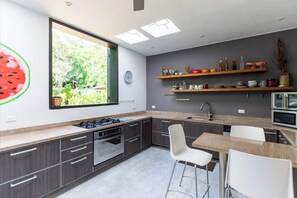Private kitchen - Lovely 4BR Villa at Mesa de Yeguas (Anapoima)