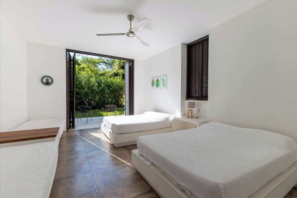 Secondary bedroom