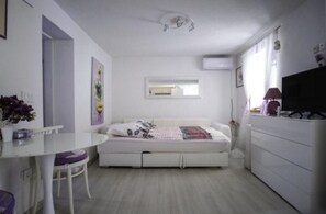 Wifi gratis y ropa de cama 