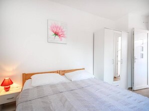 1 soverom, wi-fi (inkludert) og sengetøy