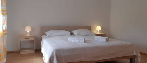 Wi-Fi gratuit, draps fournis