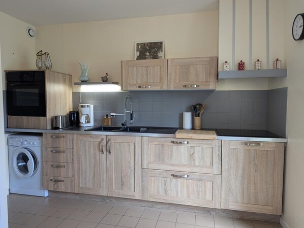 Fridge, microwave, dishwasher