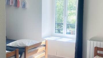 2 bedrooms, free WiFi