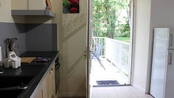 Kühlschrank, Mikrowelle, Geschirrspüler