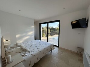 3 bedrooms, travel crib, free WiFi