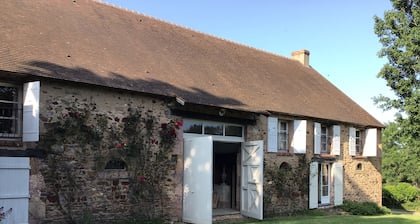 Large house with breathtaking views of an 18-hole golf course and the Cher valley