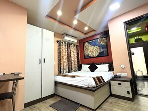 Free WiFi, bed sheets - Hotel Asmeet Kolkata (Barakpur)