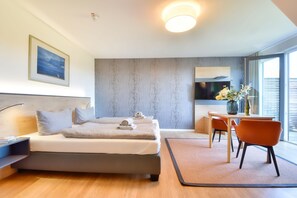 Desk, free WiFi - Vacation apartment in the Wreecher Idyll on Lake Wreechen (Putbus)