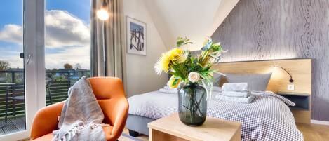 Schreibtisch, kostenloses WLAN