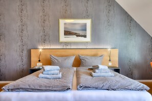 Escrivaninha, Wi-Fi de cortesia, roupa de cama