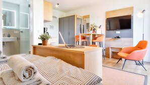 Unclassified image, 3 of 11, button - Vacation apartment in the Wreecher Idyll on Lake Wreechen (Putbus)