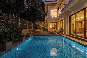 Kolam renang terbuka 