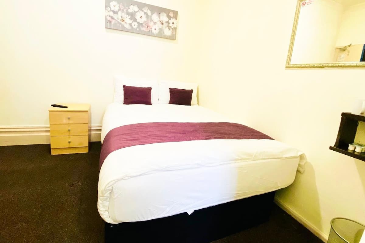 Iron/ironing board (on request), WiFi (free)