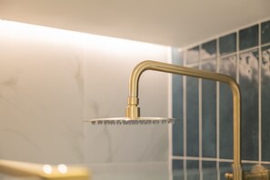 Huoneisto | 3 makuuhuonetta